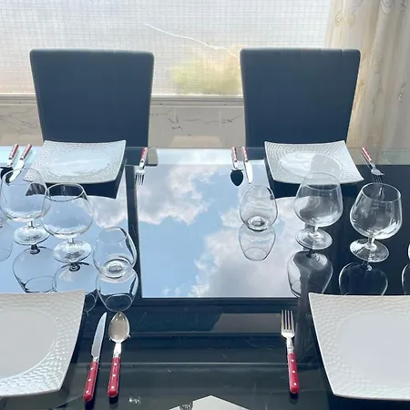 Apartment 100m2, Moderne Et Luxueux 6 Personnes *