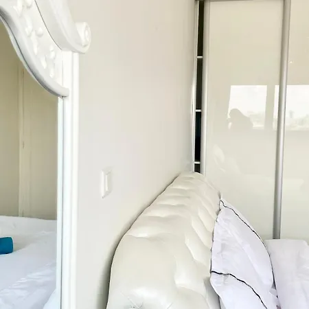 100m2, Moderne Et Luxueux 6 Personnes * Bagnolet