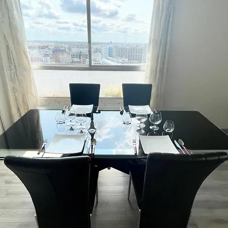 Apartment 100m2, Moderne Et Luxueux 6 Personnes *