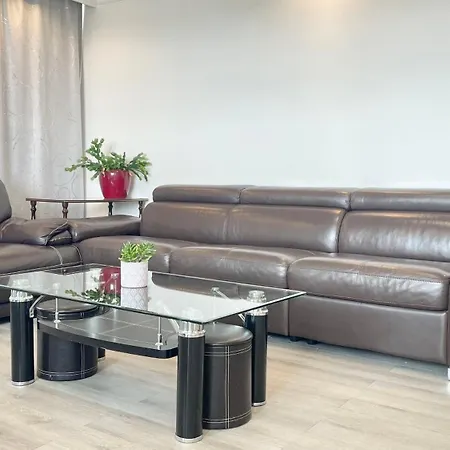 100m2, Moderne Et Luxueux 6 Personnes Apartment