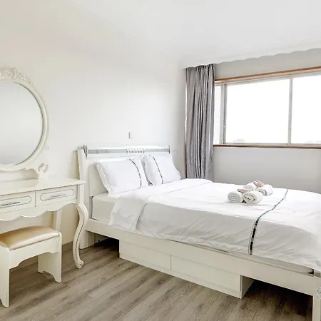 100m2, Moderne Et Luxueux 6 Personnes * Bagnolet