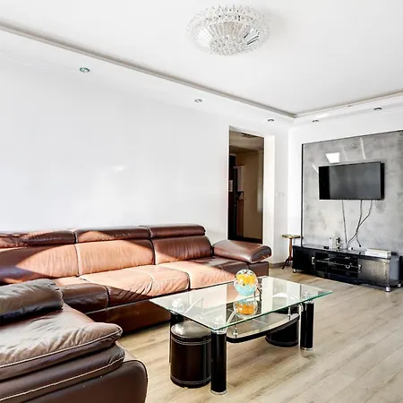 100m2, Moderne Et Luxueux 6 Personnes Apartment *